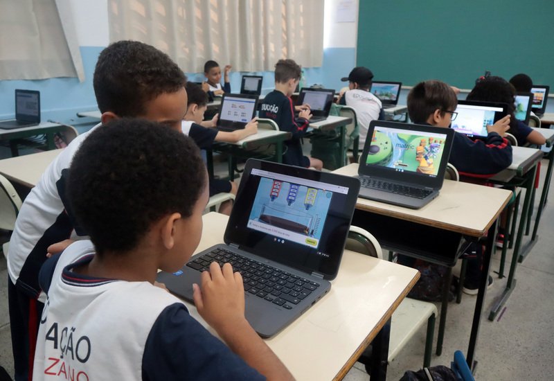 Tecnologia e computação na educação brasileira